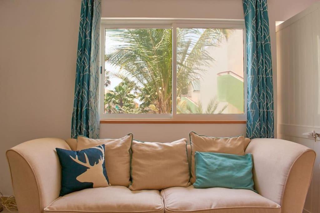 Apartamento T3 Encantador Com Piscina Wifi E Perto De Praia Santa Maria Exteriör bild