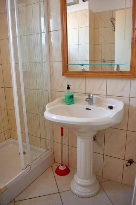 Apartamento T3 Encantador Com Piscina Wifi E Perto De Praia Santa Maria Exteriör bild