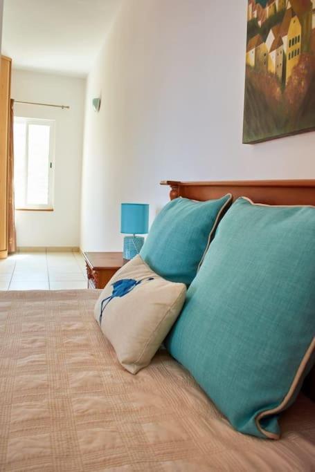 Apartamento T3 Encantador Com Piscina Wifi E Perto De Praia Santa Maria Exteriör bild