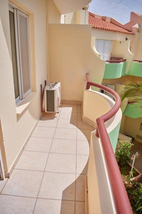 Apartamento T3 Encantador Com Piscina Wifi E Perto De Praia Santa Maria Exteriör bild
